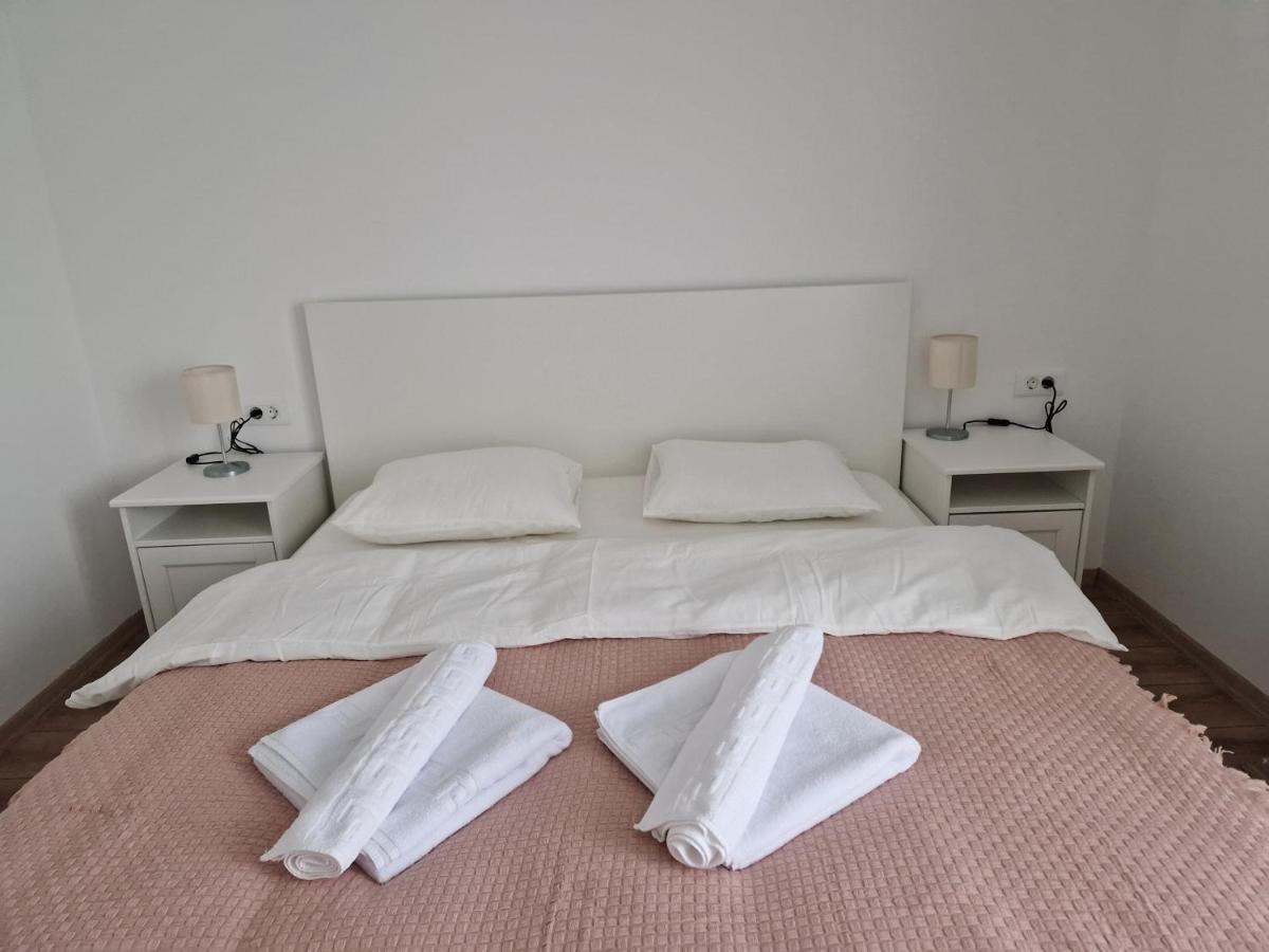 Star Airport Residence Отопень Екстер'єр фото