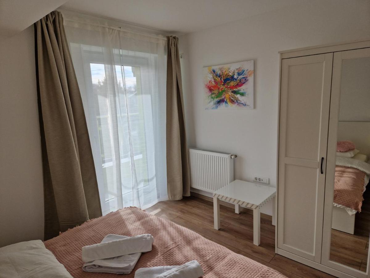 Star Airport Residence Отопень Екстер'єр фото
