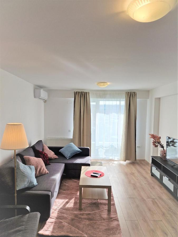Star Airport Residence Отопень Екстер'єр фото